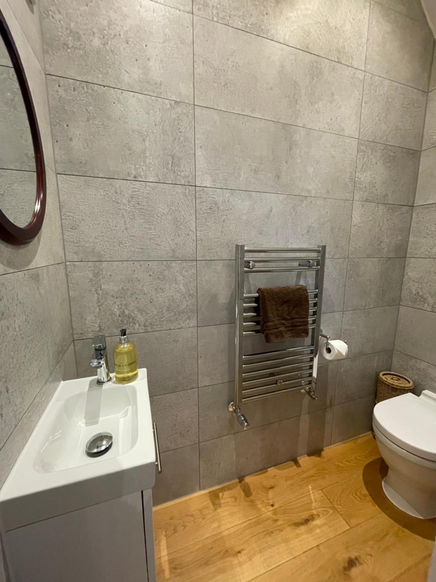Charming & Cosy Town Centre Home With Parking Guildford Exterior foto
